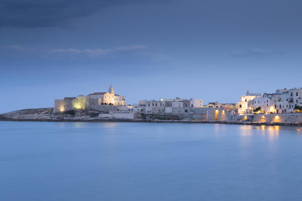 Punta di San Francesco (San Francesco Promenade) in Vieste, Gargano, Foggia district, Apulia, Italy