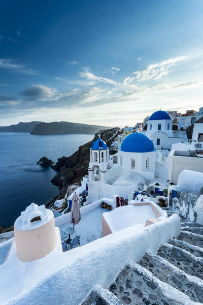 Winding stairways overlooking the Santorini caldera in Oia, Santorini, Greece, Europe