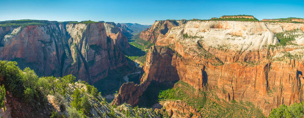 Observation Point, Zion National Park, Utah, U.S.A.