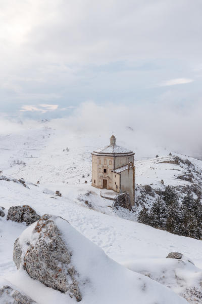 The Church of Santa Maria della Pietà in winter
Europe, Italy, Abruzzo, Province of L'Aquila, Gran Sasso e Monti della Laga National Park