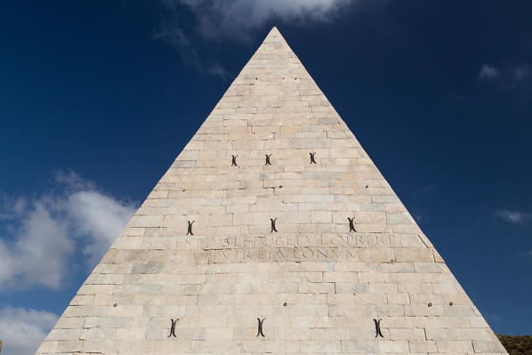 Europe, Italy, Lazio, Rome. Cestia Pyramid