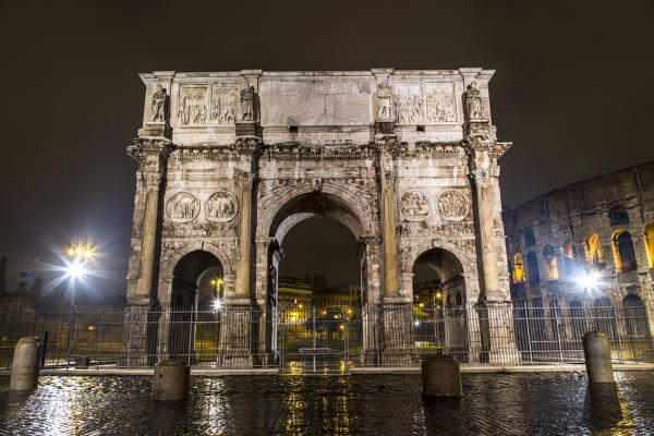 Europe, Italy, Lazio, Rome. Arch of Costantine by night
