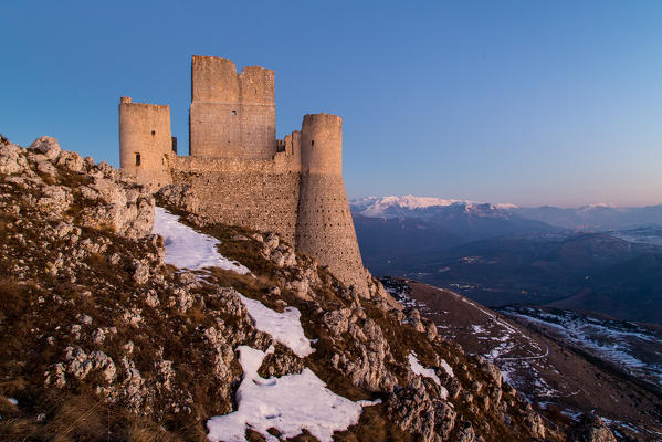 Europe, Italy, Abruzzo. Rocca Calascio at dusk