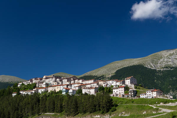 Europe, Italy, Abruzzo, Opi