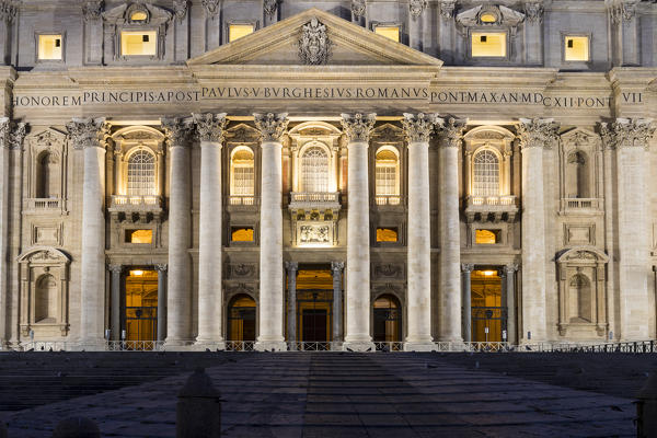 Europe, Italy, Lazio, Rome,  Vatican City. Front of St. Peter Basilica