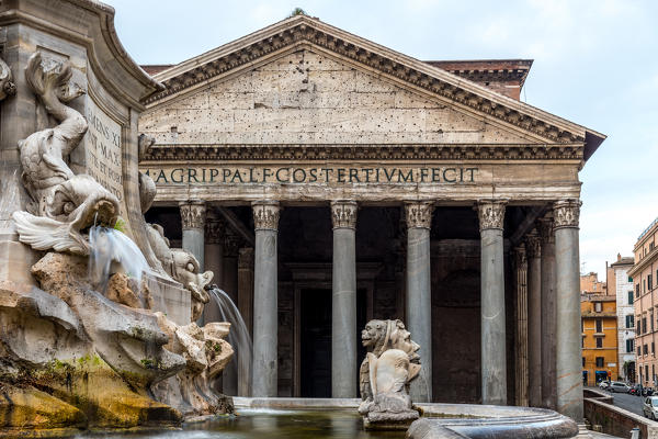 Europe, Italy, Lazio, Rome. Pantheon and its square