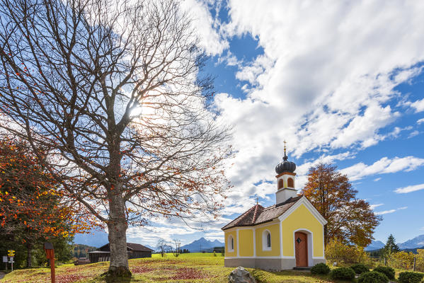 Chapel of Mary Rast to Krun
Europe, Germany, Bavaria, Krun, Mittenwald, Barmsee
