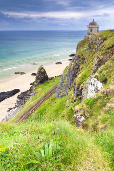 View of the Mussenden temple and the Downhill beach below. Castlerock, County Antrim, Ulster region, Northern Ireland, United Kingdom.