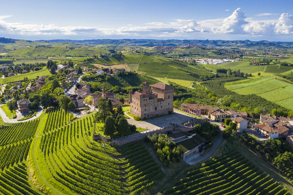 Aerial view of the medieval Castello di Grinzane Cavour. Grinzane Cavour, Langhe, Piedmont, Italy, Europe.