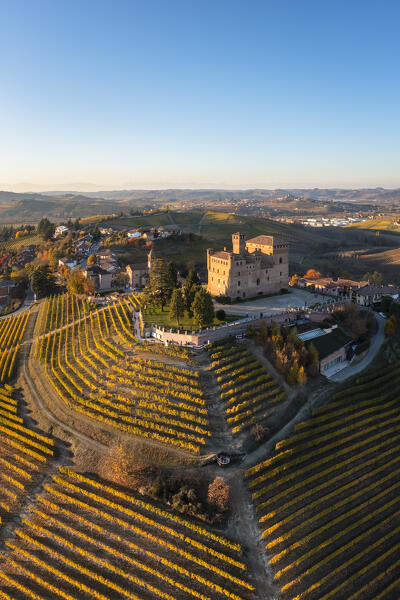 Aerial view of the medieval Castello di Grinzane Cavour. Grinzane Cavour, Langhe, Piedmont, Italy, Europe.