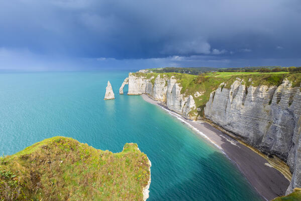 The arch and needle of Etretat, Octeville sur Mer, Le Havre, Seine Maritime, Normandy, France, Western Europe.