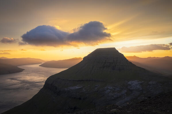 View of Skaelingsfjall mountain peak at sunset in spring. Sornfelli, Streymoy Island, Faroe Islands
