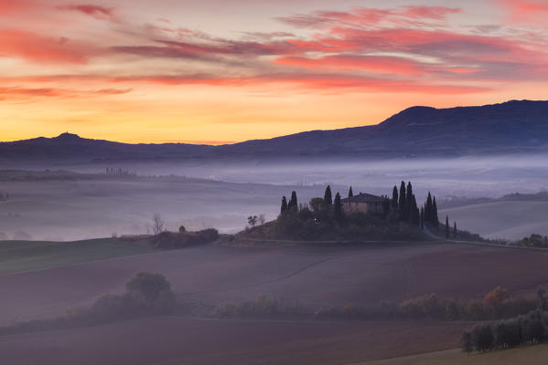 Sunrise at the Podere Belvedere, San Quirico d'Orcia, Val d'Orcia, Tuscany, Italy.
