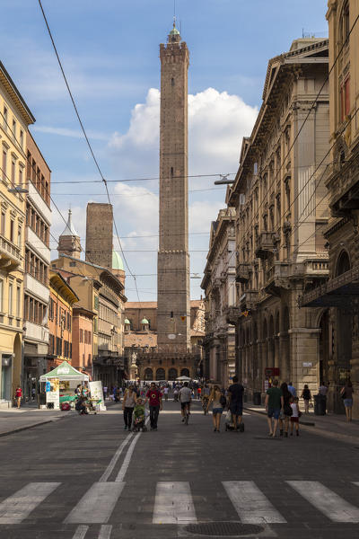 View of the Torre degli Asinelli and Torre della Garisenda from via Rizzoli. Bologna, Emilia Romagna, Italy.
