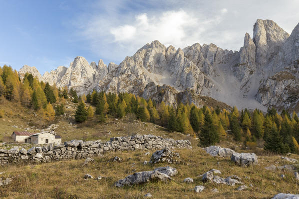A chalet on the road to Campelli di Schilpario and the Cimone della Bagozza, Schilpario, Val di Scalve, Bergamo district, Lombardy, Italy, Southern Europe.