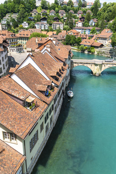 Elevated view of houses on shores of Aare River in the medieval Old Town (Altstadt), Bern, Canton Bern, Switzerland