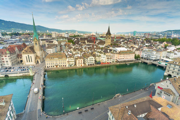 Elevated view of Munsterbrucke bridge, Limmat River, Fraumunster and St. Peter church, Lindenhof, Zurich, Switzerland