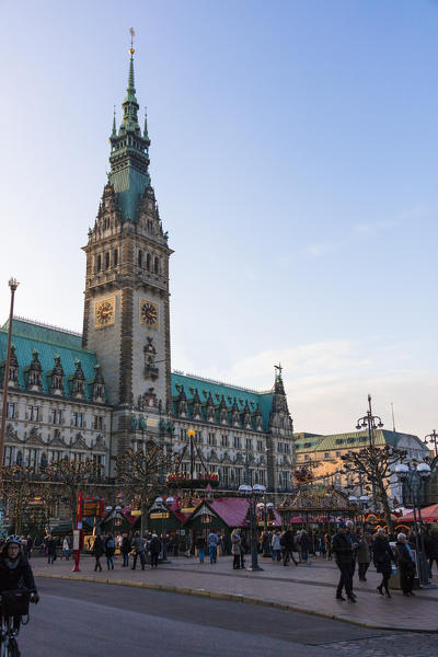 Tourists and Christmas market at the Town Hall Square Rathaus Altstadt quarter Hamburg Germany Europe