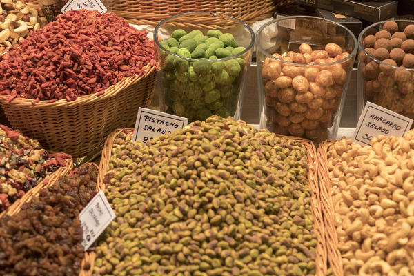 Pistachio and almonds, La Boqueria Market, Ciudad Vieja, Barcelona, Catalonia, Spain