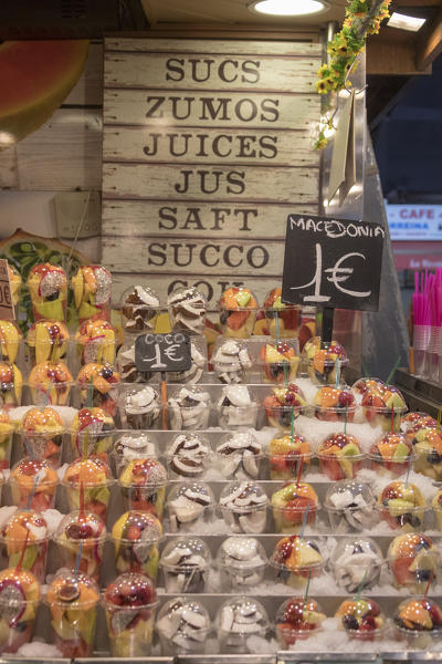 Stall of fresh fruit, La Boqueria Market, Ciudad Vieja, Barcelona, Catalonia, Spain