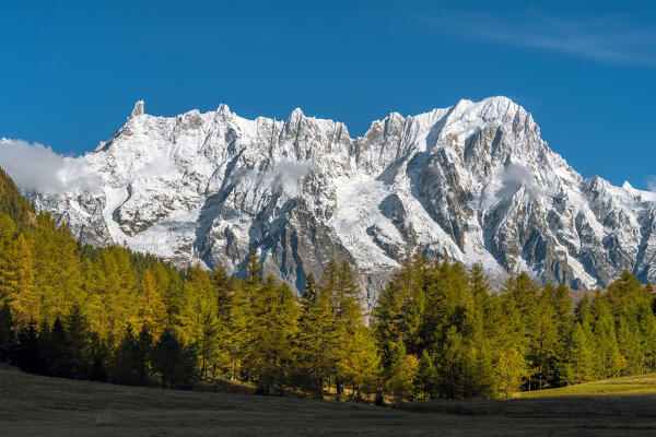 Mont Blanc (Monte Bianco) from Petosan in autumn, between San Carlo Pass and la Thuile, Aosta Valley, Italy, Europe