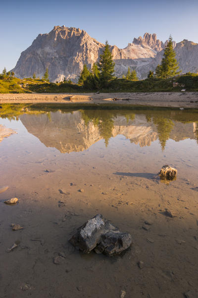 Sunset over Cinque Torri di Averau. Cortina d'Ampezzo, Belluno Province, Veneto District, Italy, Europe
