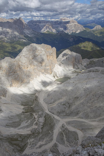 Antermoia valley, Croda del Lago, Sasso di Dona, Lago d'Antermoia, Sassopiatto, Piz Boè, and Punta Grohmann panorama from Catinaccio d'Antermoia summit, Dolomites, Fassa valley, Val di Fassa, Mazzin, Trento Province, Trentino Alto Adige, Italy