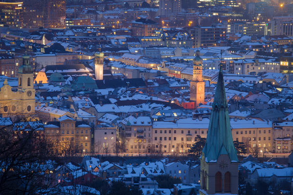 The city center of Innsbruck at evening, Innsbruck, Tyrol, Austria, Europe