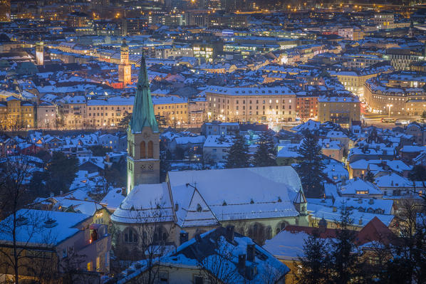 The Church of Hötting with the city center of Innsbruck in the background, Innsbruck, Tyrol, Austria, Europe