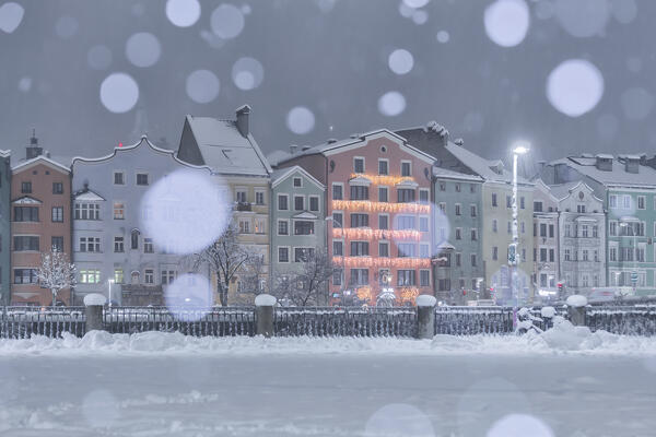 A snowy night by the Mariahilf buildings, Marktplatz, Innsbruck, Tyrol, Austria, Europe