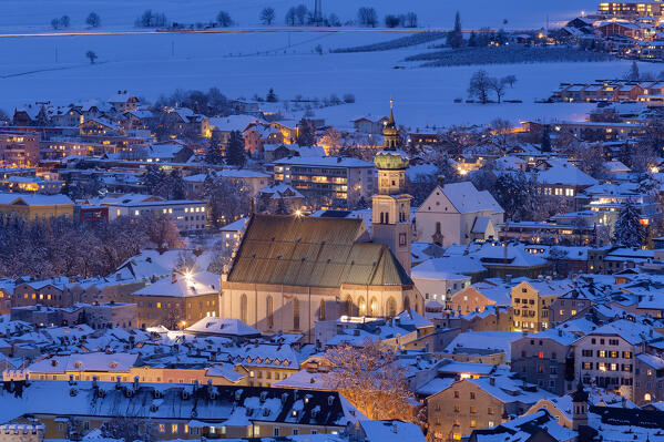 The historical center of Hall in Tirol on a snowy winter evening, Hall-Wattens region, Innsbruck Land, Tyrol, Austria, Europe