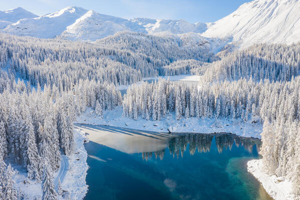 The aerial view of Lake Obernberg after a heavy snowfall, Obernberg am Brenner, Innsbruck Land, Tyrol, Austria, Europe 