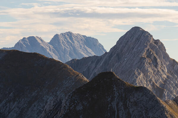 The Peaks of Gleirschspitze, Rumer Spitze, Großer Bettelwurf and Kleiner Bettelwurf as seen from the Hafelekarspitze mountain on an Autumn morning, Hafelekar, Innsbruck, Tyrol, Austria, Europe