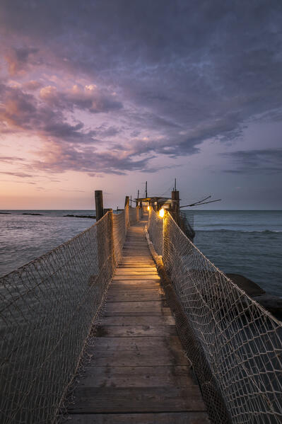 Trabocchi Coast: Trabocco Punta Punciosa at dusk (Rocca San Giovanni, province of Chieti, Abruzzo, Italy) (MR)