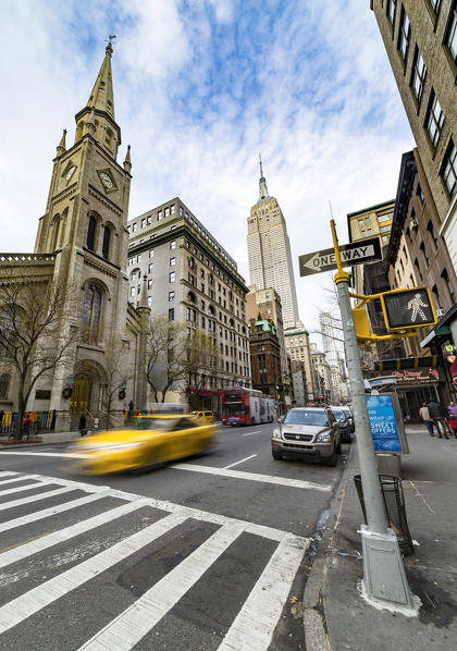 The Marble Church and the Empire State Building from the 5th avenue (Midtown, Manhattan, New York City, New York, United States of America)