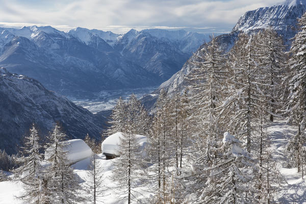 Winter view from the Pietro Crosta hut (Alp Solcio, Varzo, Verbano Cusio Ossola province, Piedmont, Italy, Europe)