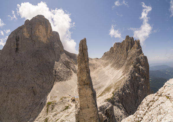 Piaz tower fron Vajolet tower during summer climbing at Delago ridge. Re Alberto refuge, Gardeccia, Pozza di Fassa, Fassa valley, Trento district, Dolomites, Trentino Alto Adige, Italy, Europe.