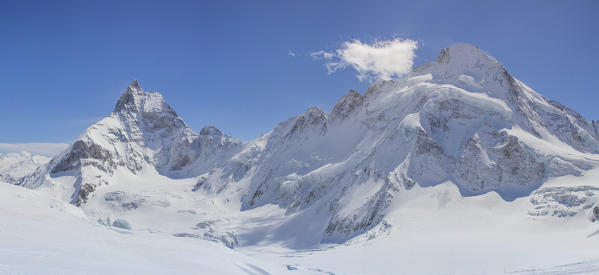 Europe, Switzerland, Zermatt. Panorama of Matterhorn Tiefnatten glacier