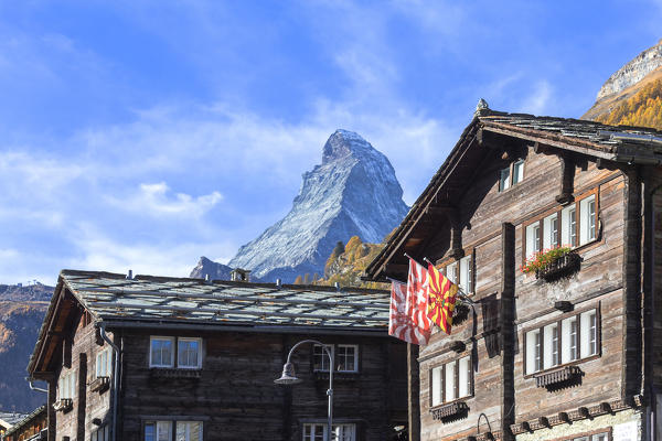 Traditional walser houses in the historical center. Zermatt, Mattertal, Canton of Valais, Switzerland, Europe