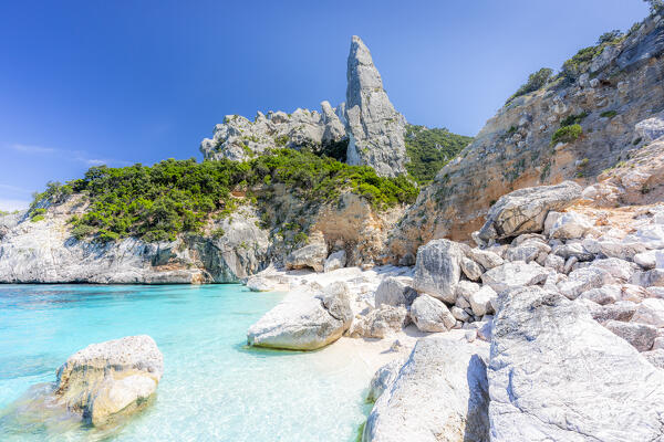 Monte Caroddi(Aguglia di Goloritzè) from the Beach of Cala Goloritzè ,  Baunei, Ogliastra province, Sardinia, Italy, Europe