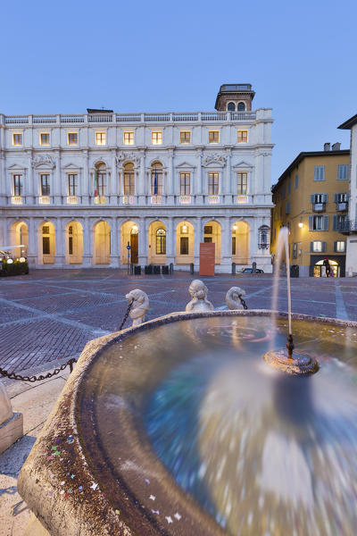 Fontana del Contarini and Palazzo Nuovo(New Palace) during dusk. Bergamo, Lombardy, Italy.