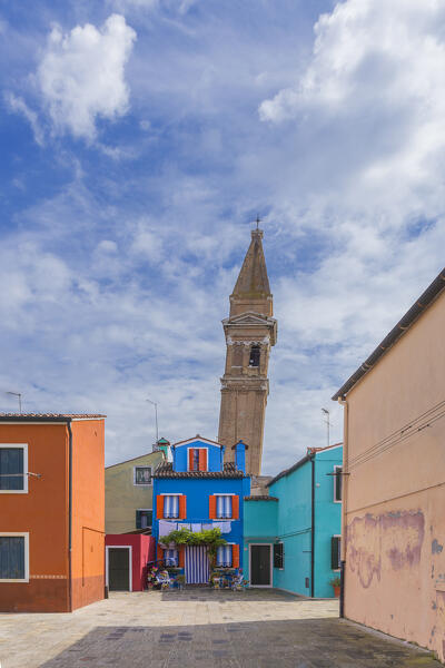 The crooked bell tower (Il Campanile Storto), Burano island, Venice, Veneto, Italy, Europe