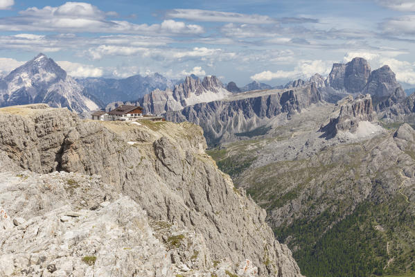 View of Rifugio Lagazuoi, Falzarego Pass, Cortina d'Ampezzo, Dolomiti, Dolomites, Belluno Provice, Veneto District, Italy