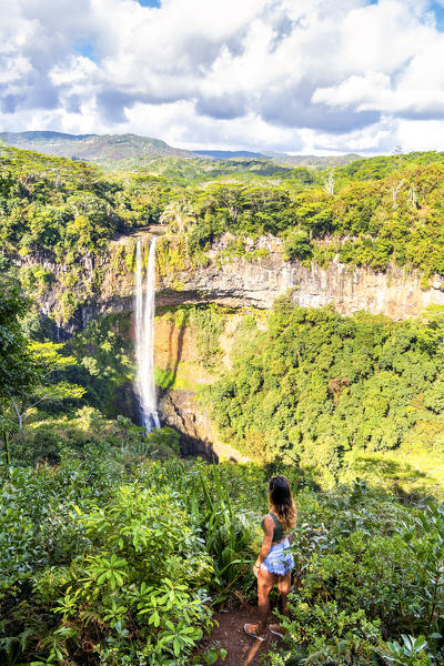 The Chamarel waterfall. Chamarel, Black River (Riviere Noir), Mauritius, Africa (MR)