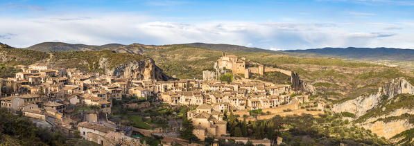 Alquezar village at sunset. Alquezar, Huesca, Spain, Europe