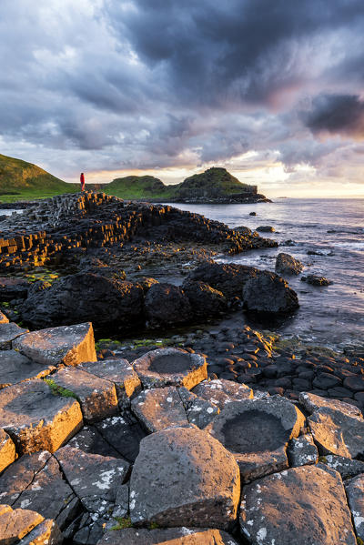 The Giant's Causeway, County Antrim, Ulster region, Northern Ireland, United Kingdom. (MR)