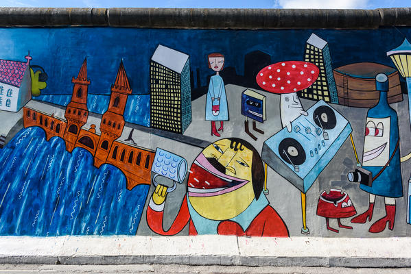 East Side Gallery,  murals on Berlin Wall, Berlin, Germany, Europe
