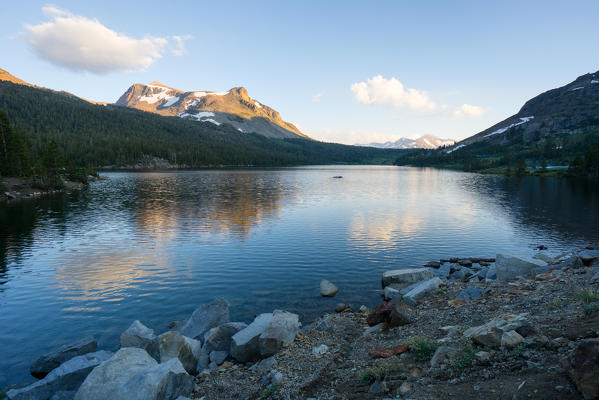 Sunset at Tenaya Lake, Tioga Pass Road, Yosemite National Park, Sierra Nevada, California, North America, USA