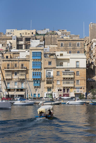 The port of Senglea da Vittoriosa, Malta, Europe