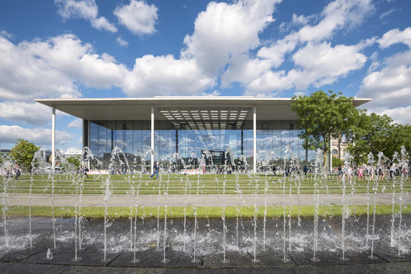 The water games in front of Paul-Löbe-House in Government district, Berlin, Germany, Europe, 